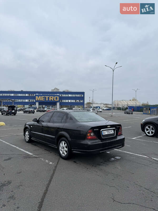 Седан Chevrolet Evanda 2005 в Києві фото 3 Седан Chevrolet Evanda 2005 в Києві