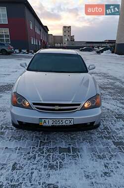 Седан Chevrolet Evanda 2005 в Дубно