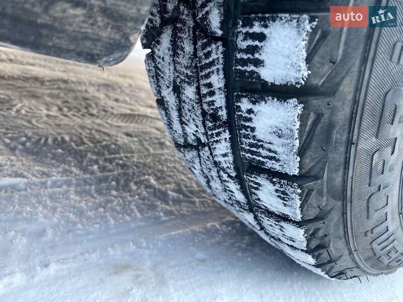 Седан Chevrolet Evanda 2006 в Овруче