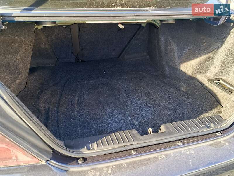 Седан Chevrolet Evanda 2005 в Днепре