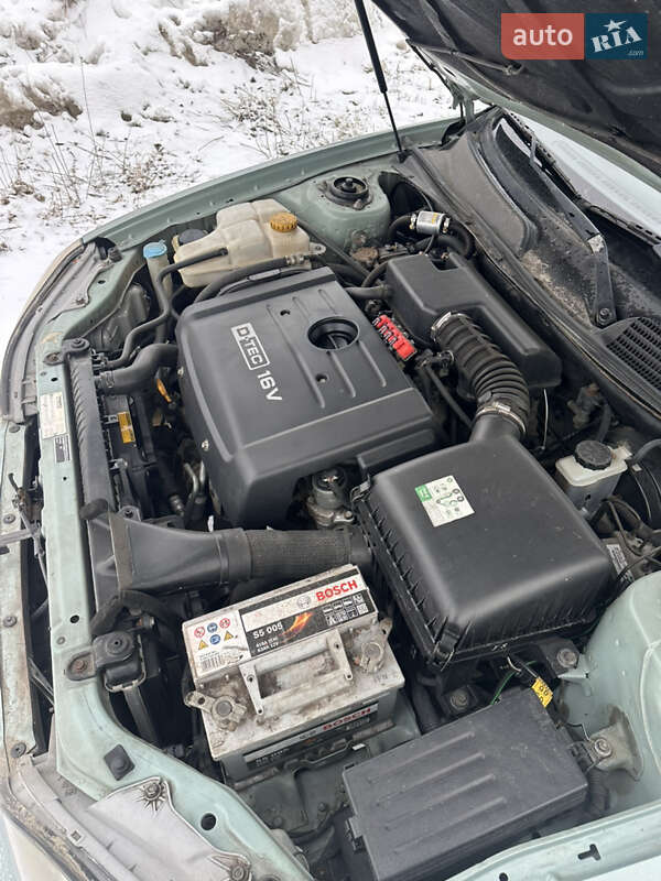 Седан Chevrolet Evanda 2004 в Владимире