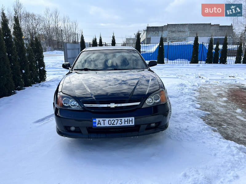 Седан Chevrolet Evanda 2006 в Калуші