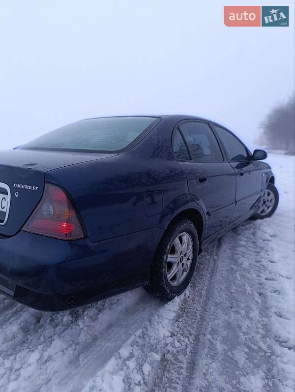 Седан Chevrolet Evanda 2006 в Борщеві