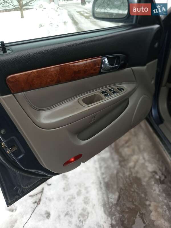 Седан Chevrolet Evanda 2006 в Борщеві