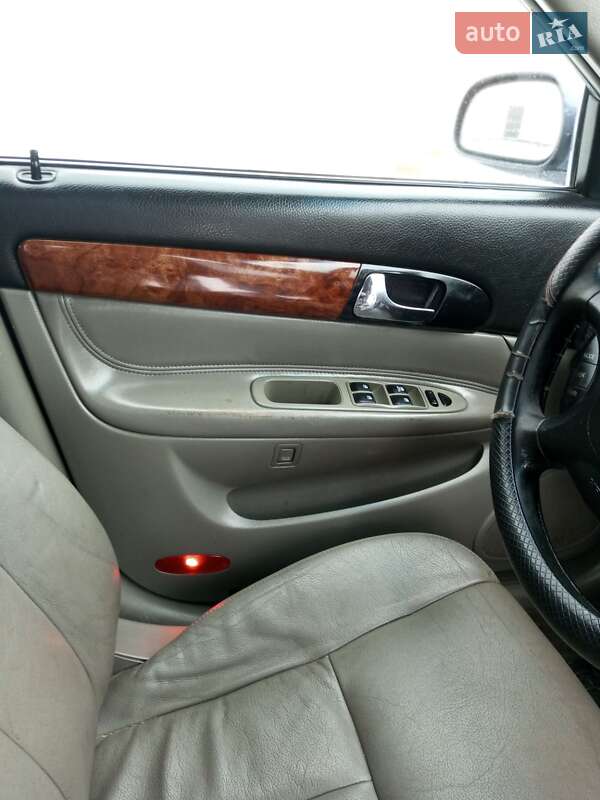 Седан Chevrolet Evanda 2006 в Борщеві