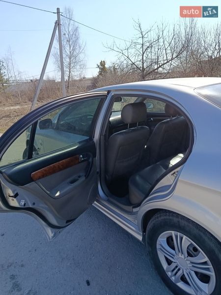 Седан Chevrolet Evanda 2006 в Нетешине