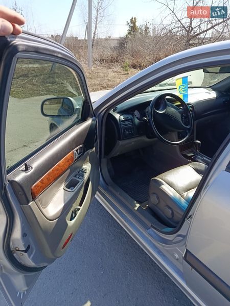 Седан Chevrolet Evanda 2006 в Нетешине