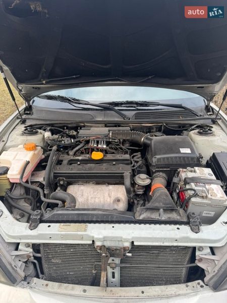 Седан Chevrolet Evanda 2005 в Днепре