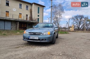 Седан Chevrolet Evanda 2005 в Косове
