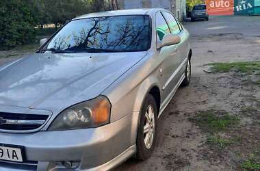 Седан Chevrolet Evanda 2006 в Горишних Плавнях