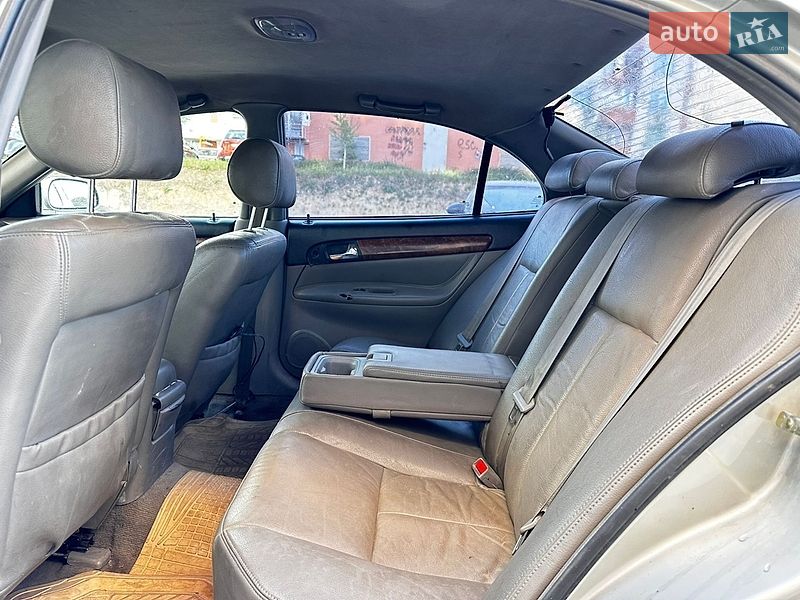 Седан Chevrolet Evanda 2005 в Тернополе