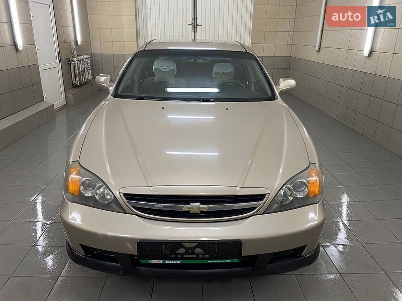Седан Chevrolet Evanda 2005 в Умани
