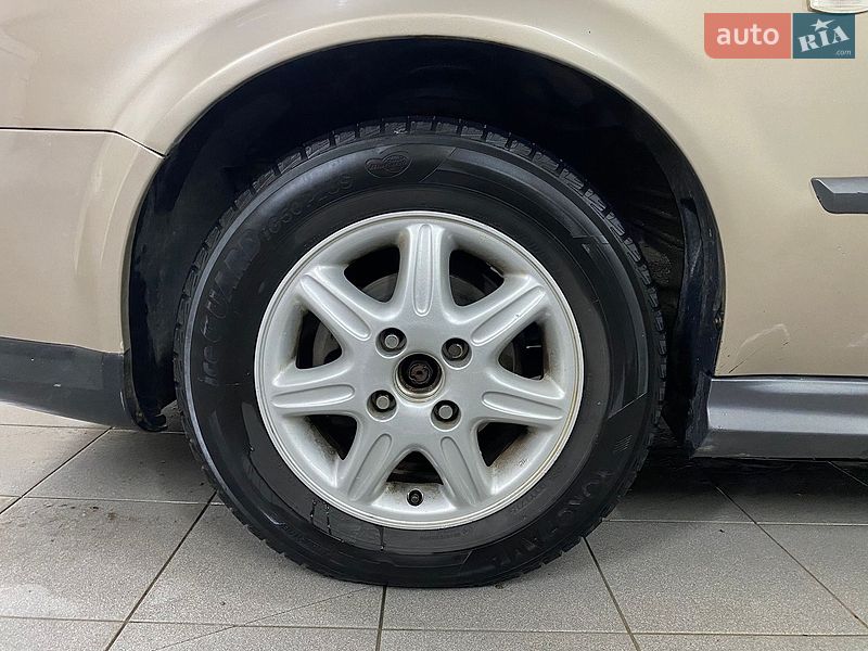 Седан Chevrolet Evanda 2005 в Умани