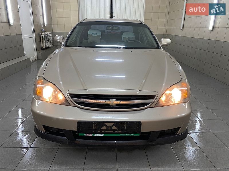 Седан Chevrolet Evanda 2005 в Умани