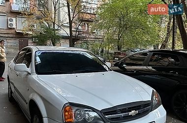 Седан Chevrolet Evanda 2006 в Києві