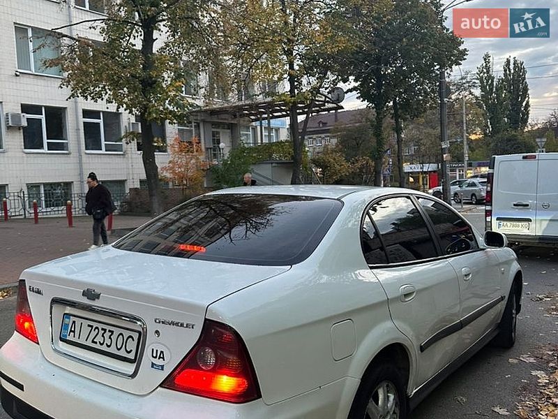 Седан Chevrolet Evanda 2006 в Києві фото 4 Седан Chevrolet Evanda 2006 в Києві