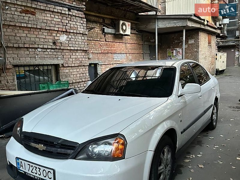 Седан Chevrolet Evanda 2006 в Києві фото 2 Седан Chevrolet Evanda 2006 в Києві
