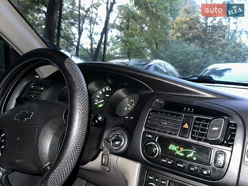 Седан Chevrolet Evanda 2006 в Києві фото 7 Седан Chevrolet Evanda 2006 в Києві