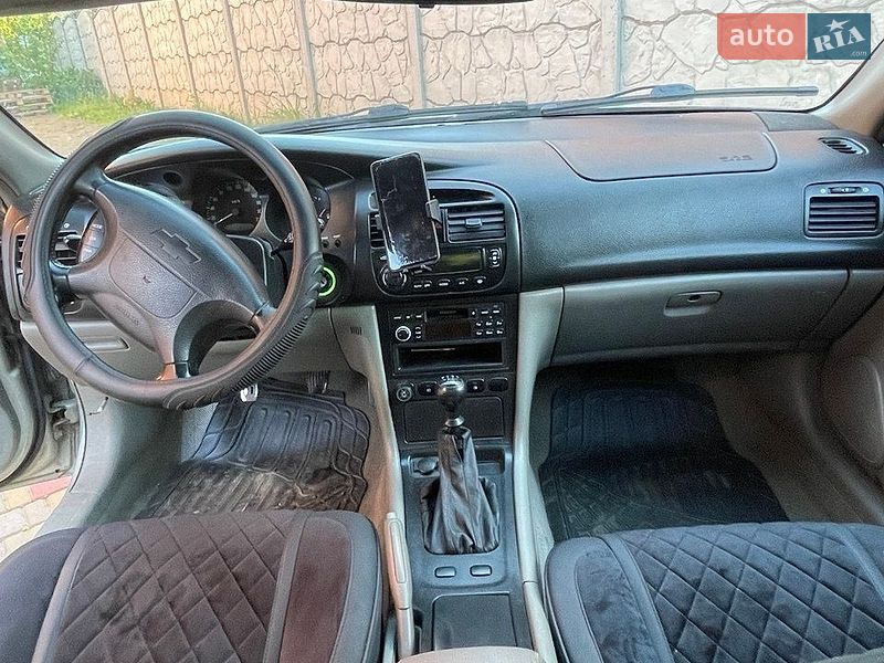 Седан Chevrolet Evanda 2005 в Дніпрі