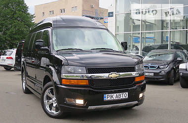 Минивэн Chevrolet Express 2010 в Киеве