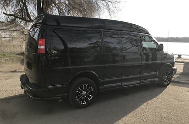 Минивэн Chevrolet Express 2010 в Запорожье