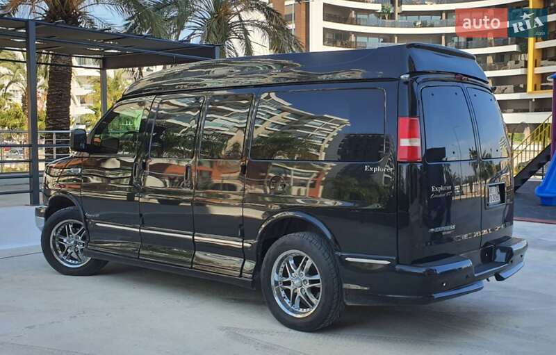 Минивэн Chevrolet Express 2007 в Днепре