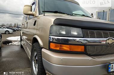 Минивэн Chevrolet Express 2004 в Киеве