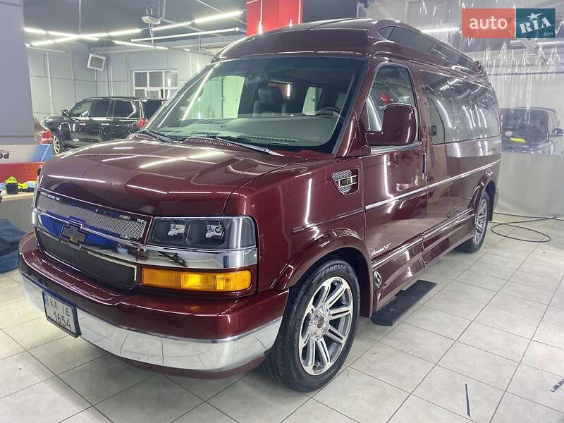 Минивэн Chevrolet Express 2018 в Киеве фото 26 Минивэн Chevrolet Express 2018 в Киеве