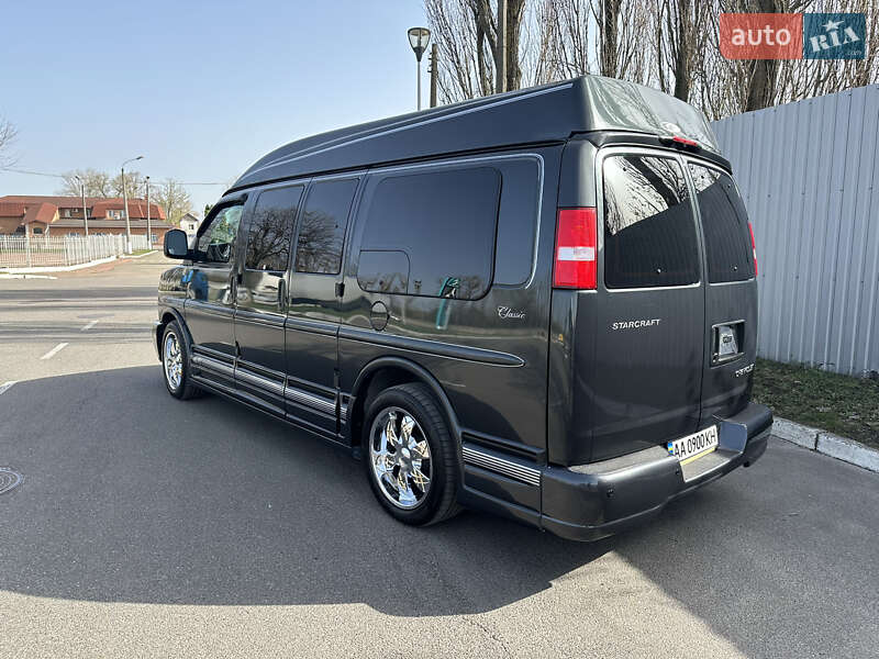 Минивэн Chevrolet Express 2004 в Киеве
