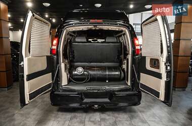 Минивэн Chevrolet Express 2014 в 