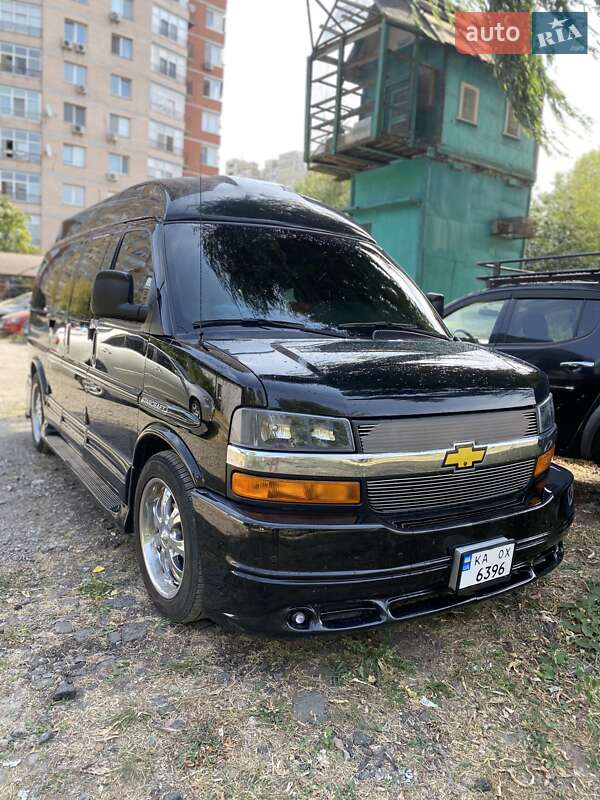Минивэн Chevrolet Express 2008 в Киеве