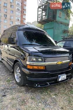 Минивэн Chevrolet Express 2008 в 
