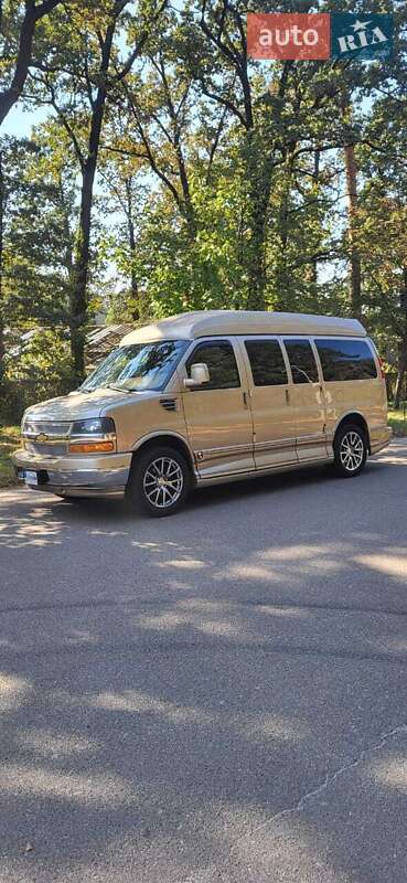 Минивэн Chevrolet Express 2011 в Киеве