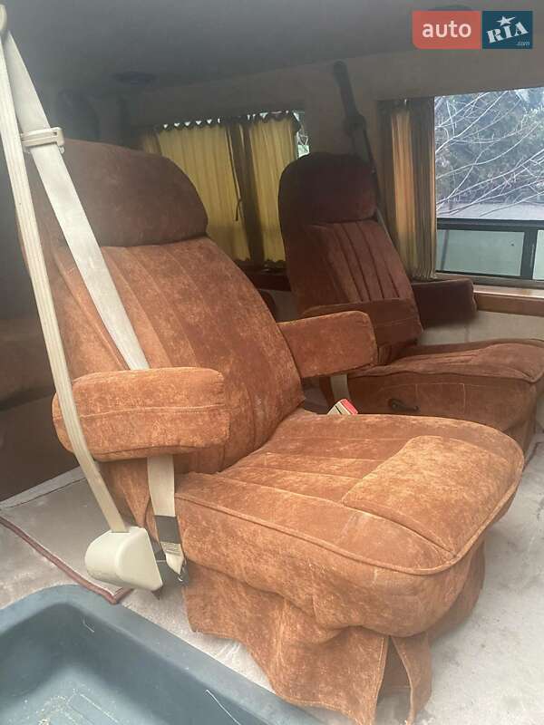 Минивэн Chevrolet Express 1996 в Киеве