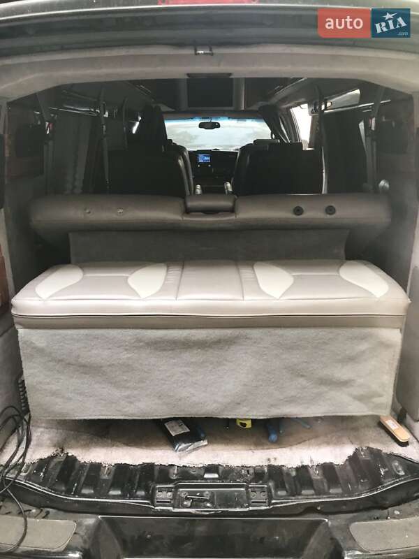 Мінівен Chevrolet Express 2004 в Миколаєві