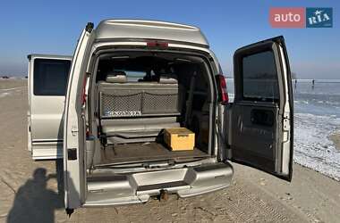 Минивэн Chevrolet Express 2008 в 