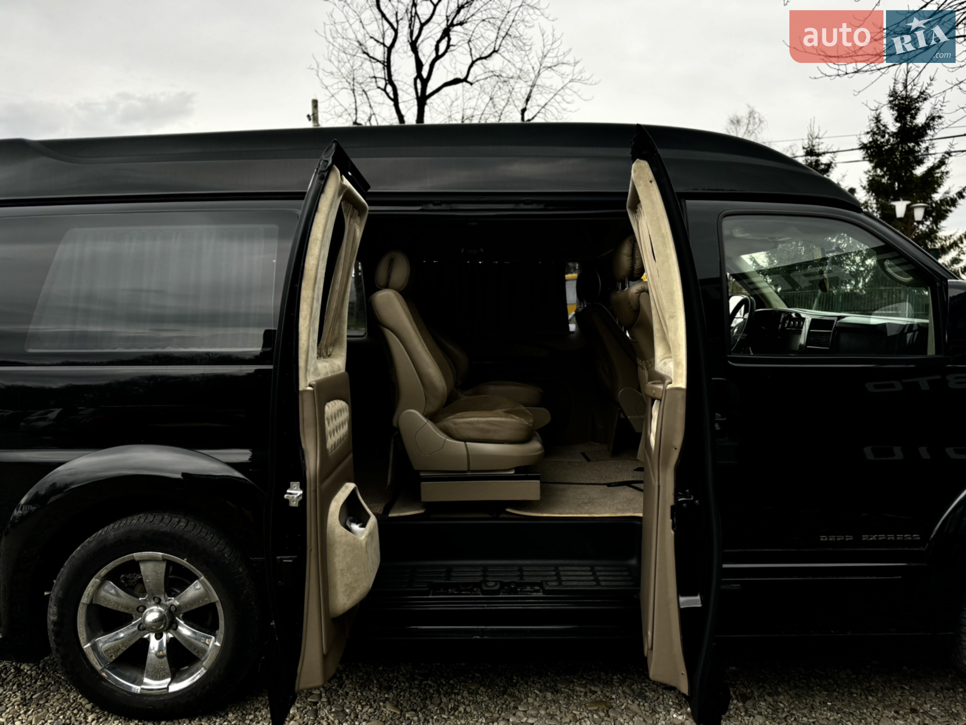 2010 Chevrolet Express - мініатюра 10