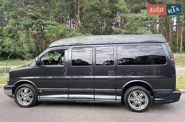 Минивэн Chevrolet Express 2004 в 
