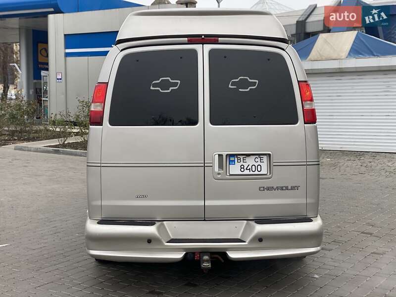 Минивэн Chevrolet Express 2006 в Одессе