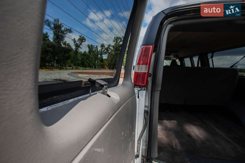 Минивэн Chevrolet Express 2018 в Киеве фото 52 Минивэн Chevrolet Express 2018 в Киеве