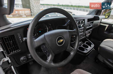 Минивэн Chevrolet Express 2018 в 