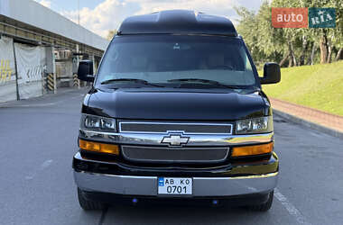 Минивэн Chevrolet Express 2012 в 