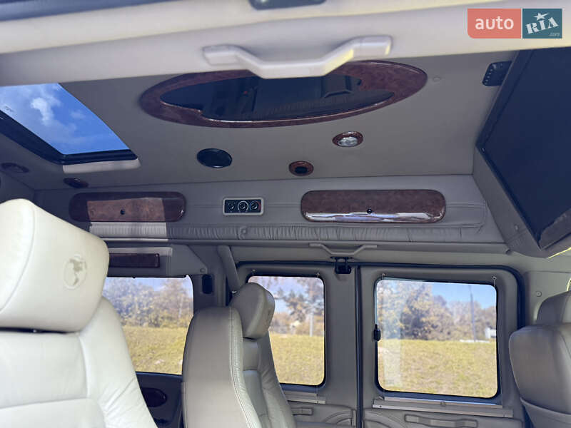 Минивэн Chevrolet Express 2012 в Киеве