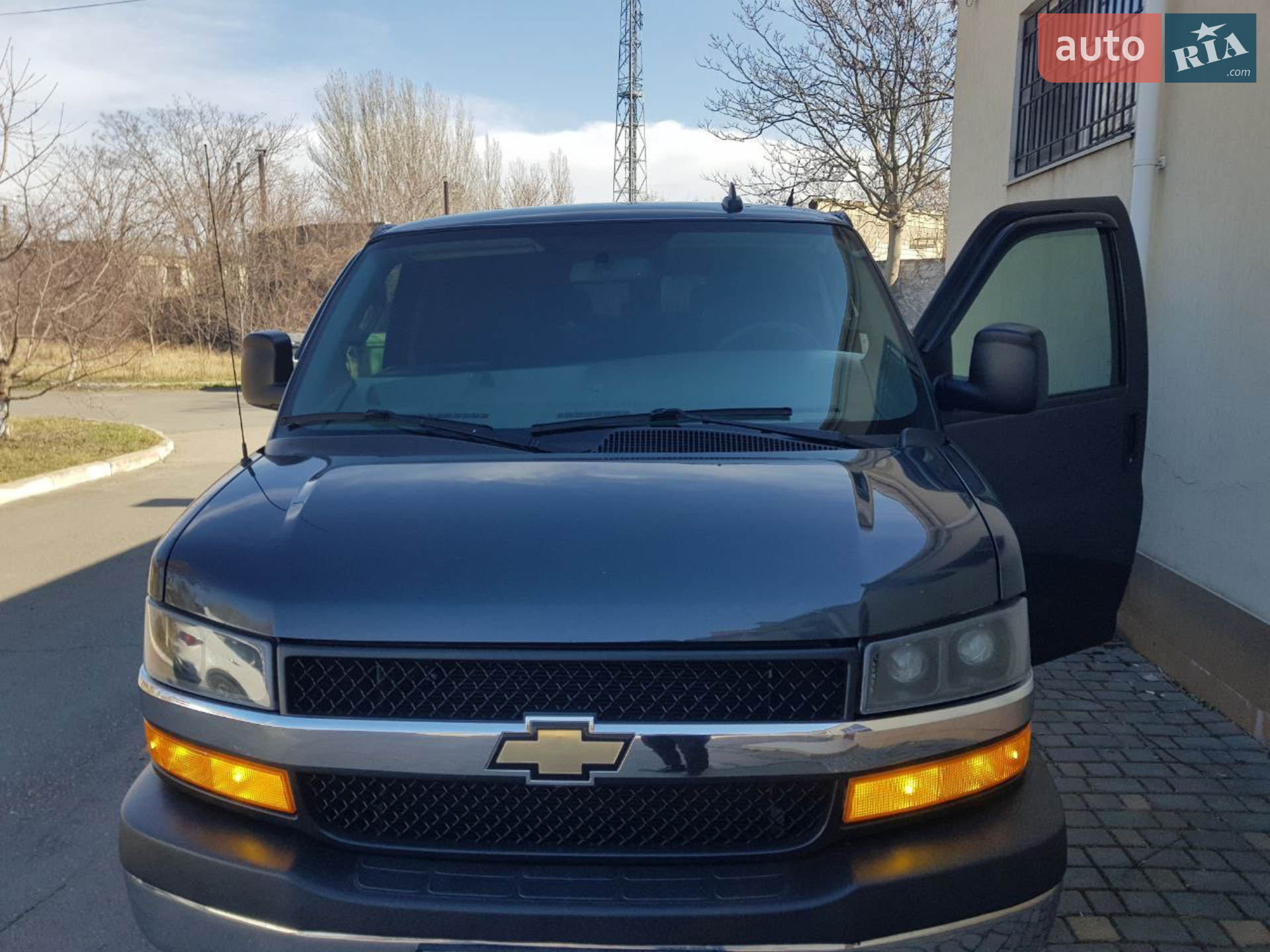 2017 Chevrolet Express - мініатюра 18