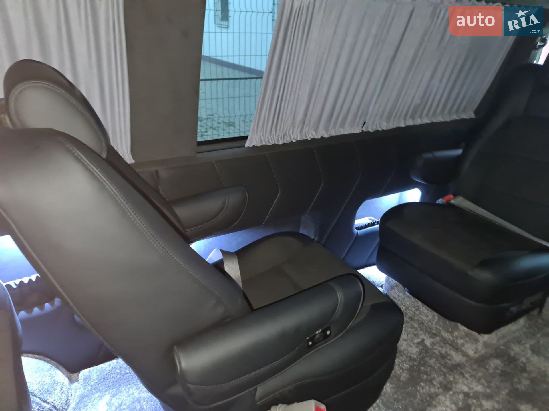 2017 Chevrolet Express - мініатюра 81
