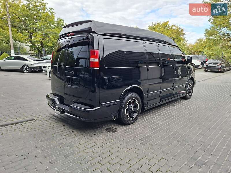 Мінівен Chevrolet Express 2008 в Одесі