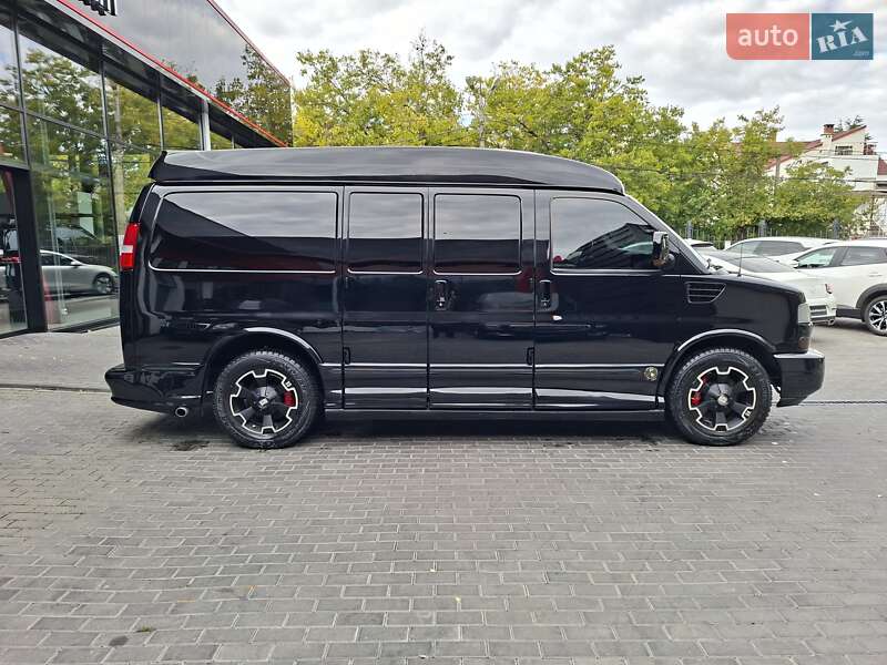 Мінівен Chevrolet Express 2008 в Одесі