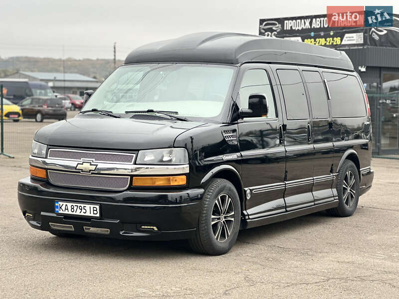 Мінівен Chevrolet Express 2012 в Києві