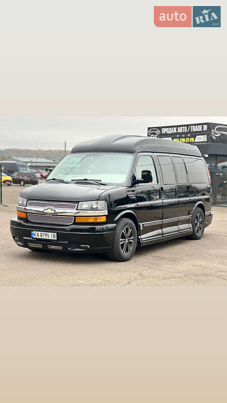 Мінівен Chevrolet Express 2012 в Києві