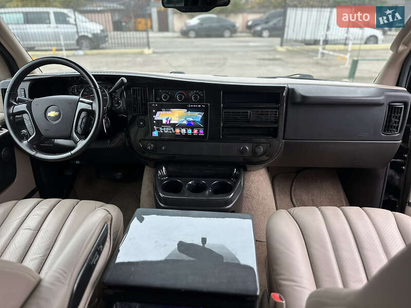 Мінівен Chevrolet Express 2012 в Києві